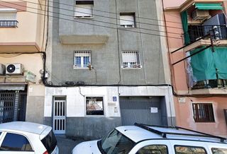 Piso en venta en Fondo en Santa Coloma de Gramanet