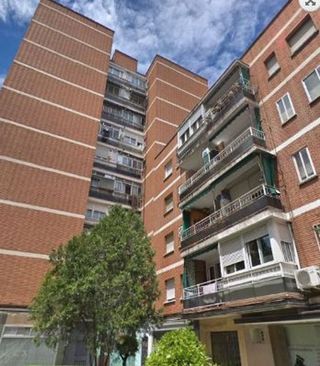 Local comercial en venta en Zarzaquemada en Leganés
