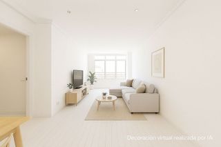 Piso en venta en Bellas Vistas en Madrid