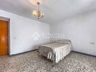 Casa adosada en venta en Consuegra