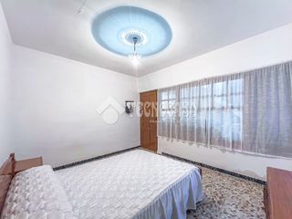 Casa adosada en venta en Consuegra