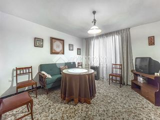 Casa adosada en venta en Consuegra