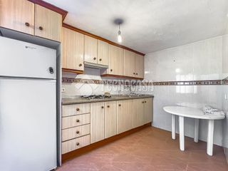 Casa adosada en venta en Consuegra