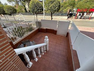 Casa adosada en venta en Loeches