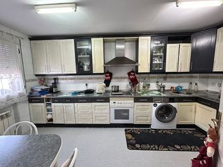 Casa adosada en venta en Loeches