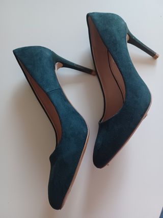 Zapatos de tacón Zara Basics verdes