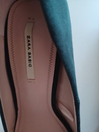 Zapatos de tacón Zara Basics verdes