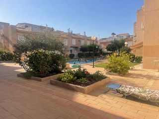 Casa adosada en venta en Playa de los Locos en Torrevieja