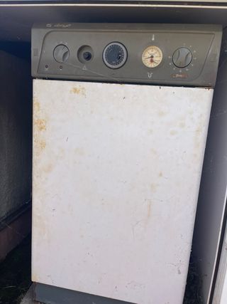 Caldera Domusa + Depósito Gasoil 800L