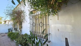 Casa en venta en V Centenario-Piletas-Capuchinos en Sanlúcar de Barrameda