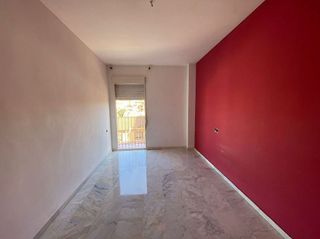 Casa adosada en venta en Iznalloz