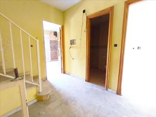 Casa adosada en venta en Iznalloz