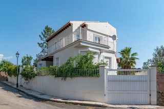 Chalet en venta en Barrio de la Vega en Monachil