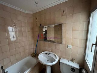 Piso en venta en Plaza España - Villa Pilar - Reyes Católicos - Vadillos en Burgos