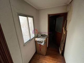 Piso en venta en Plaza España - Villa Pilar - Reyes Católicos - Vadillos en Burgos