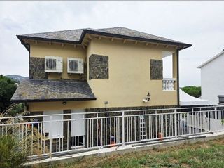 Chalet en venta en Sant Fost de Campsentelles