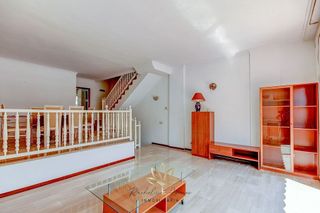 Casa adosada en venta en Can Bou en Castelldefels