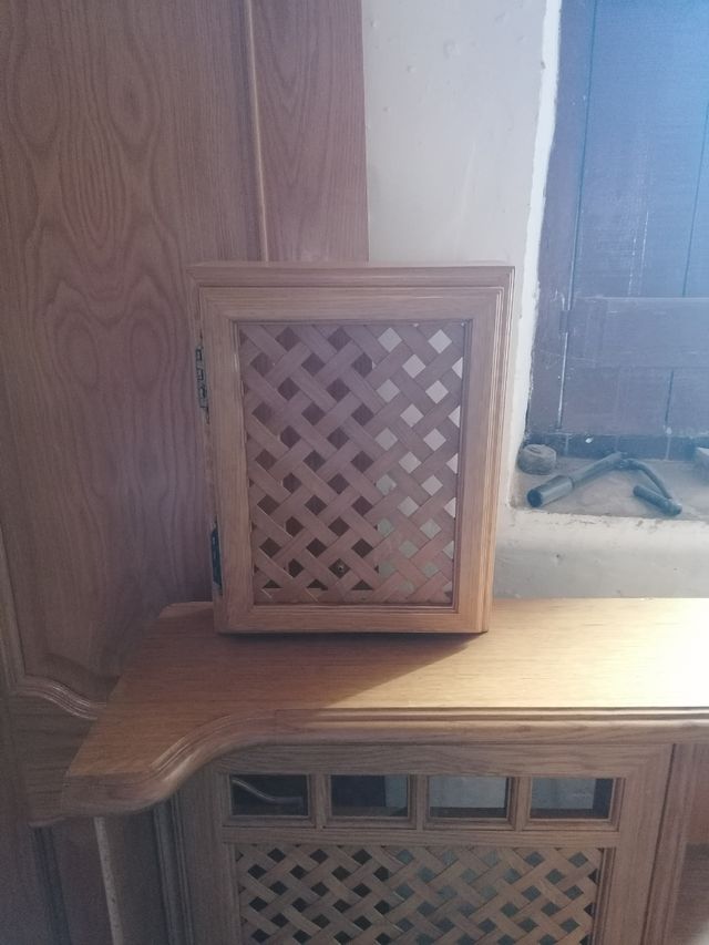 Puerta Roble Cubreradiador Caja Llaves