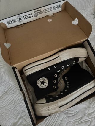 Converse negras plataforma