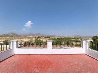 Chalet en venta en Novelda