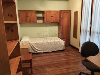 Piso en venta en San Pedro de Deusto-La Ribera en Bilbao