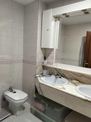 Piso en venta en San Pedro de Deusto-La Ribera en Bilbao