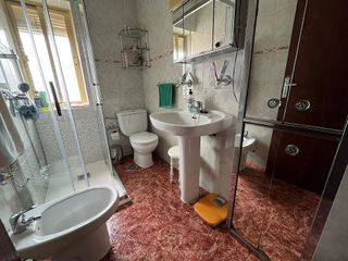 Piso en venta en Linares