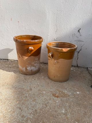 Maceta antigua de terracota se venden las 2 juntas