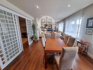 Piso en venta en Plaza España - Villa Pilar - Reyes Católicos - Vadillos en Burgos