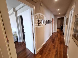 Piso en venta en Plaza España - Villa Pilar - Reyes Católicos - Vadillos en Burgos