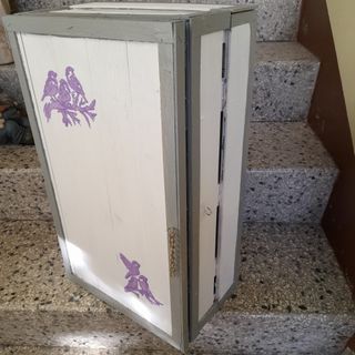 Cassetta decorata con uccellini