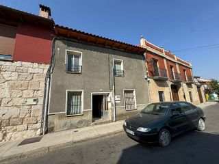 Casa adosada en venta en Cigales