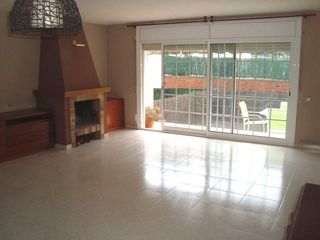Casa pareada en venta en Llinars del Valles