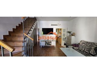 Casa adosada en venta en Campo de la Verdad - Miraflores en Córdoba