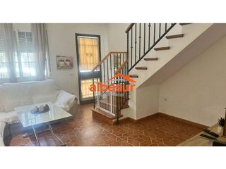 Casa adosada en venta en Campo de la Verdad - Miraflores en Córdoba