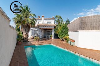 Chalet en venta en Barrio de la Vega en Monachil