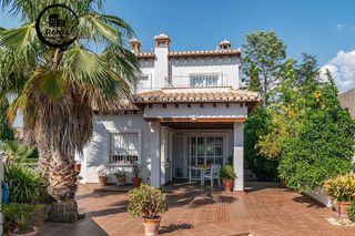 Chalet en venta en Barrio de la Vega en Monachil