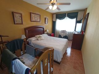 Casa adosada en venta en Tomelloso