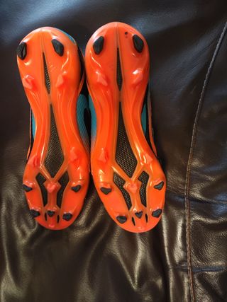 Botas de fútbol Adidas 37,5


