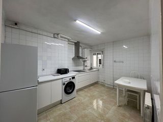 Piso en venta en Plaza España - Villa Pilar - Reyes Católicos - Vadillos en Burgos