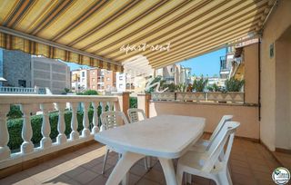 Casa adosada en venta en Empuriabrava en Castelló d´Empúries