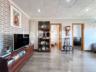 Piso en venta en Artigas - Llefià en Badalona