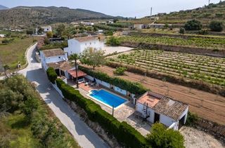 Chalet en venta en Teulada Pueblo en Teulada