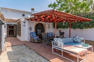 Chalet en venta en Teulada Pueblo en Teulada