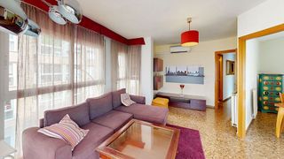 Piso en venta en El Grau en Valencia