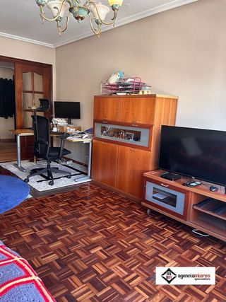 Piso en venta en Laviada en Gijón