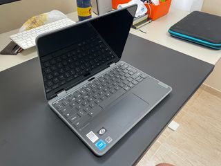 Chromebook Lenovo 500e Gen 4 da 12,2"
