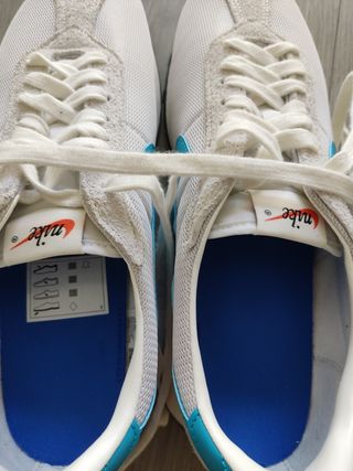 Zapatillas Nike blancas nuevas a estrenar