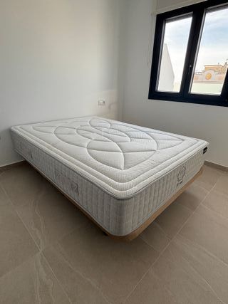 Colchón Tribekka Smart 135 + Base Tapizada NUEVO