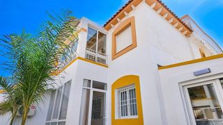 Chalet en venta en La Siesta - El Salado - Torreta en Torrevieja